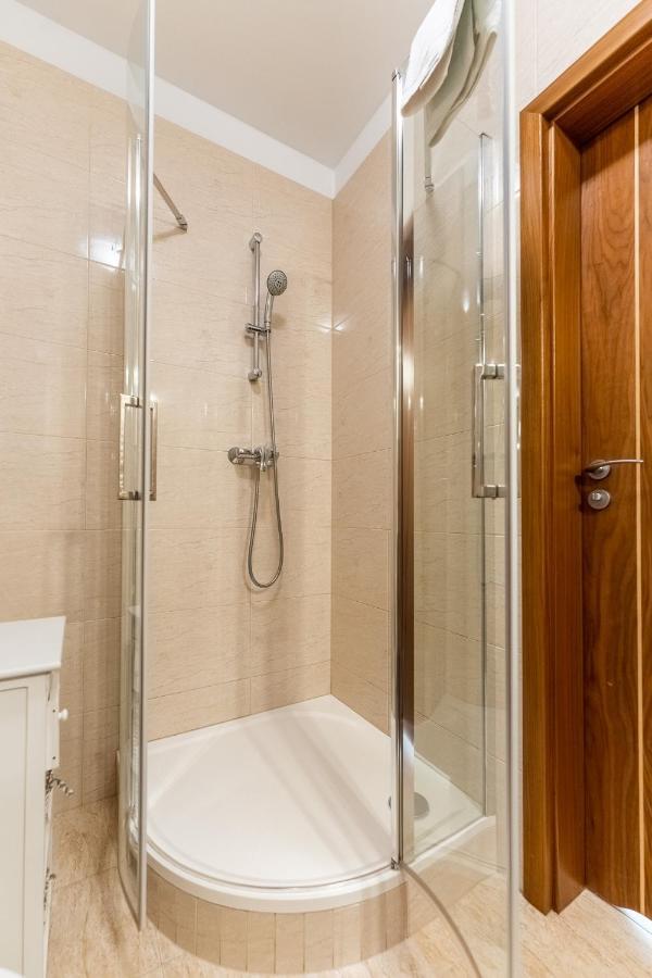 Apartamento Aqua Marina Plaza-Basen Miedzyzdroje Exterior foto